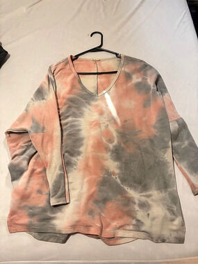 Be Stage Boutique Tie-Dye Long Sleeve Top in Pink & Gray